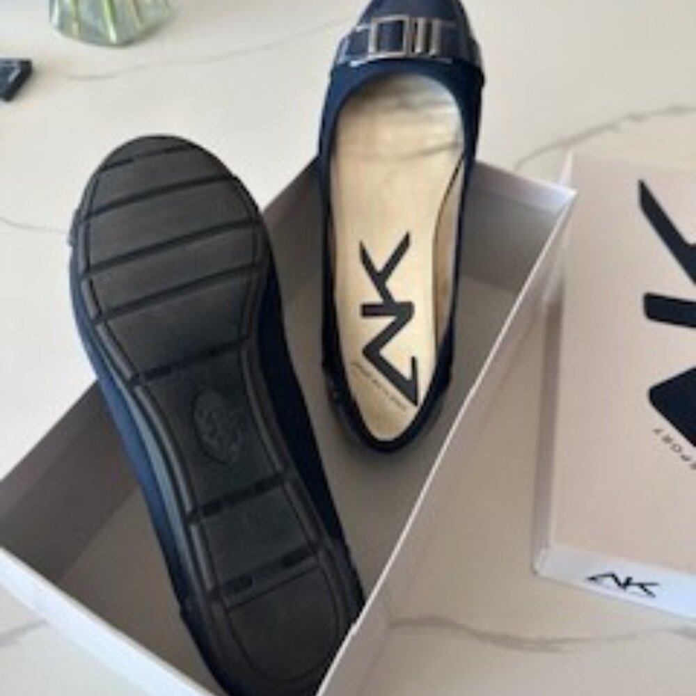 Shoes - Picture 2 of 2